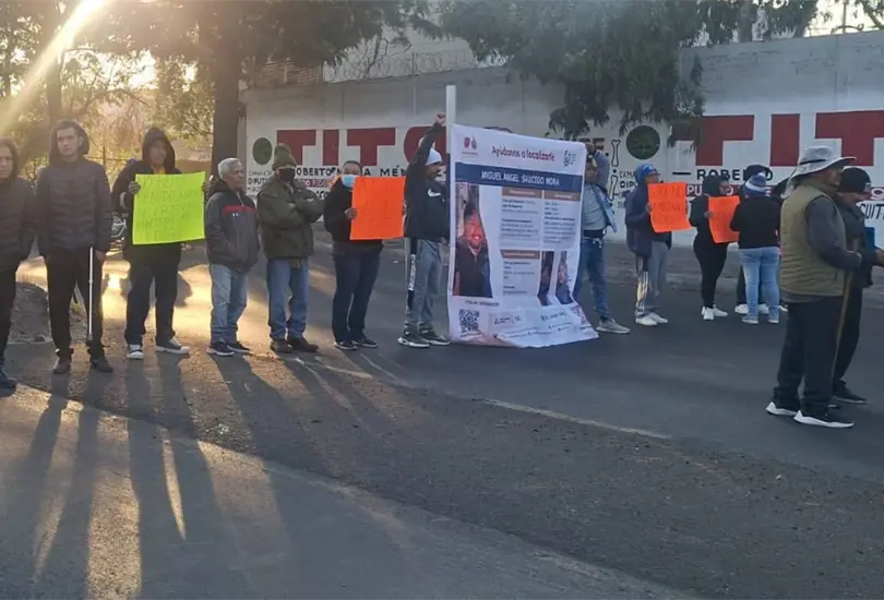 Profesor del Conalep desaparece en Tláhuac y vecinos exigen justicia