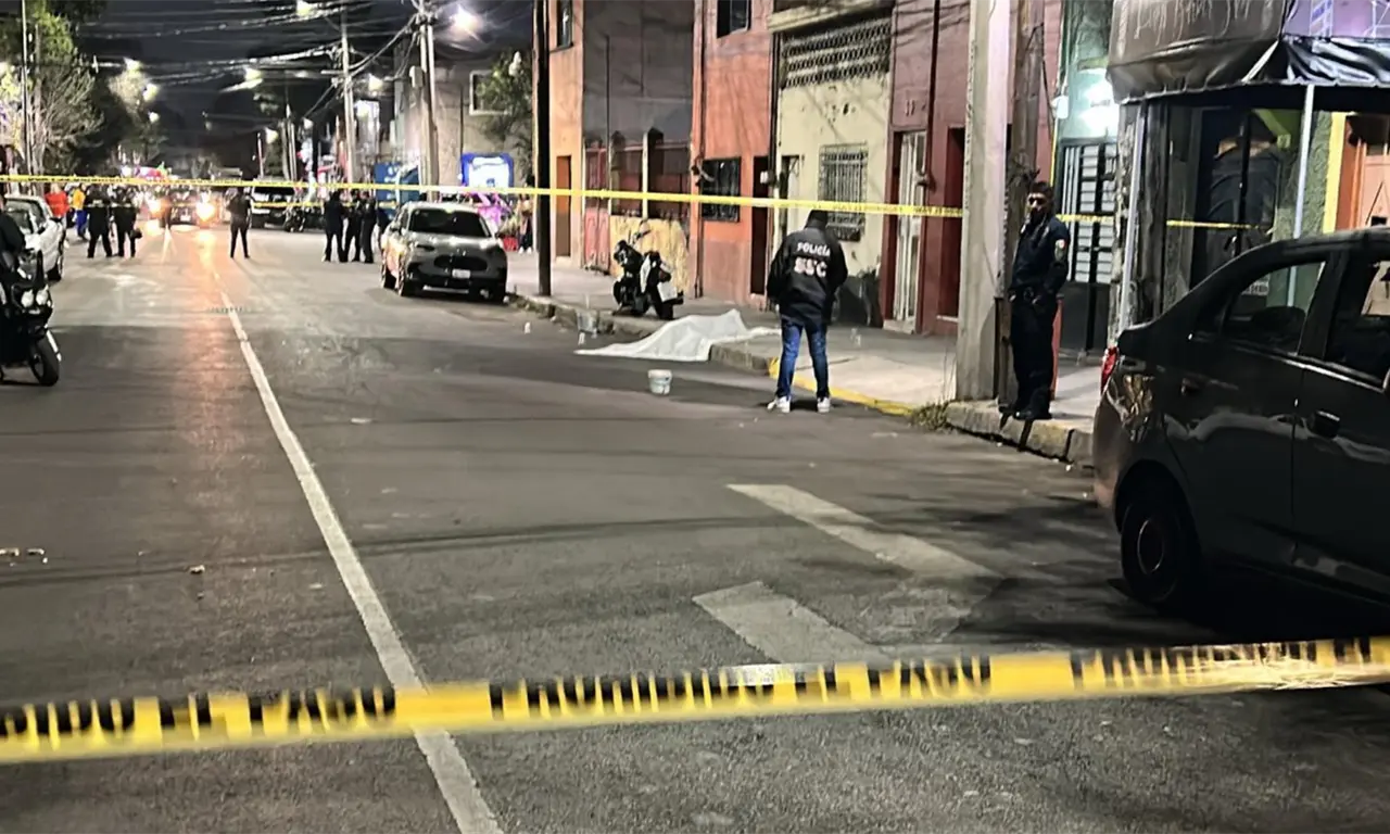  Asesinato en Peralvillo: ataque directo deja un muerto; fiscalía investiga quién era la víctima 