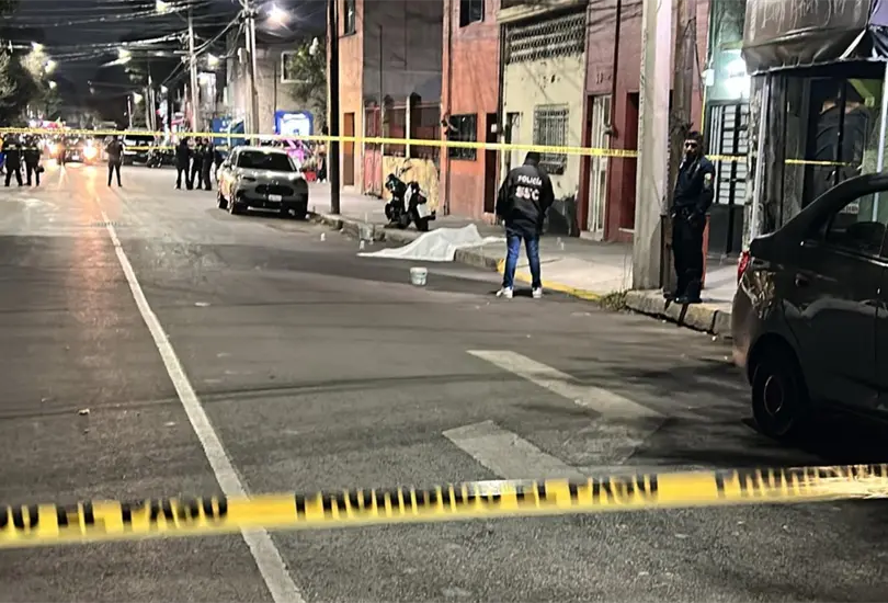 Asesinato en Peralvillo: ataque directo deja un muerto; fiscalía investiga quién era la víctima Asesinato en Peralvillo: ataque directo deja un muerto; fiscalía investiga quién era la víctima