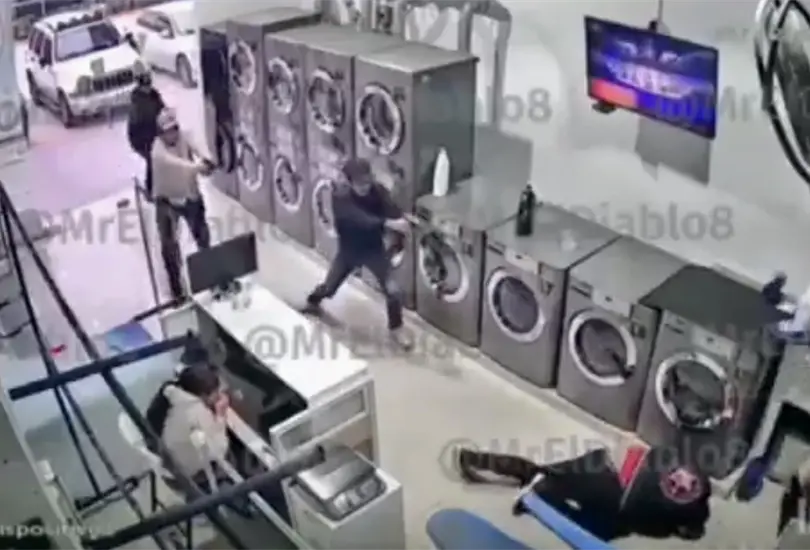 Ataque armado en Plaza Arkana: filtran el momento exacto de la balacera Ataque armado en Plaza Arkana: filtran el momento exacto de la balacera