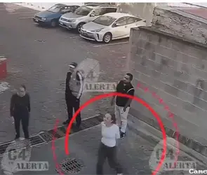 Inquilinas atacan a balazos auto de administradora por exigirles pago de servicios