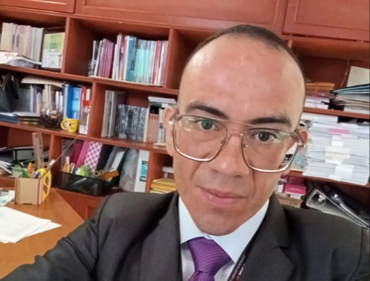  El maestro fue localizado 16 días después de su desaparición. 