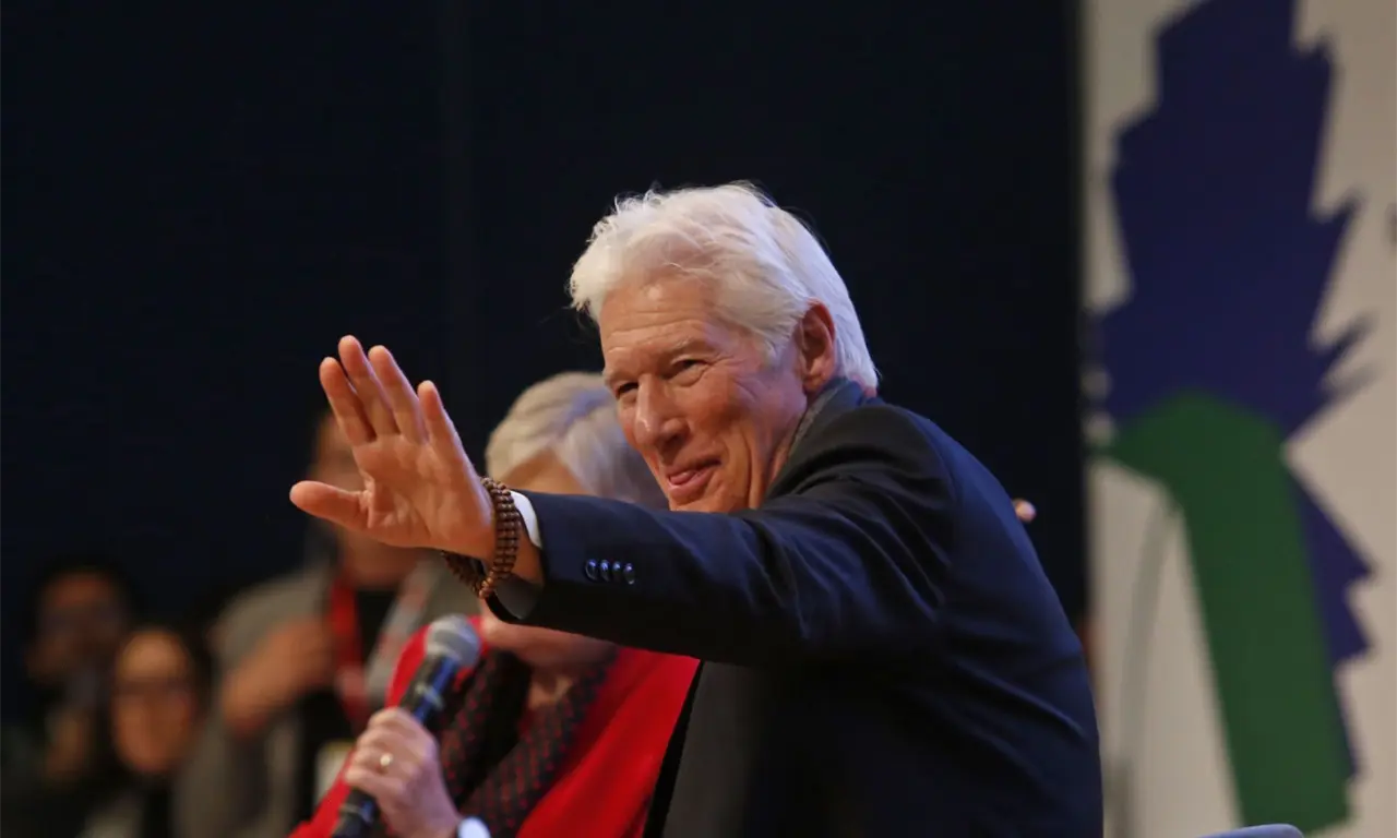  Richard Gere elogia a Sheinbaum en FIL Guadalajara 