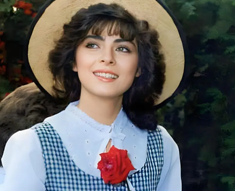 María Victoria Eugenia Guadalupe Martínez del Río Moreno-Ruffo nació el 31 de mayo de 1962 en la Ciudad de México.<br>