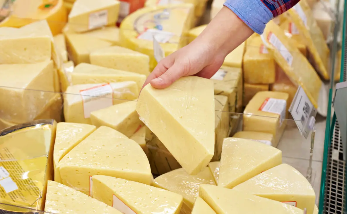 Varios productos vendidos como "manchego" en tiendas y supermercados de México no cumplen con lo que prometen. Especial