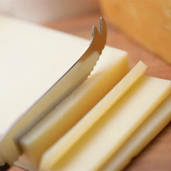 Estos "manchegos" no son queso: Profeco alerta sobre marcas engañosas Estos "manchegos" no son queso: Profeco alerta sobre marcas engañosas