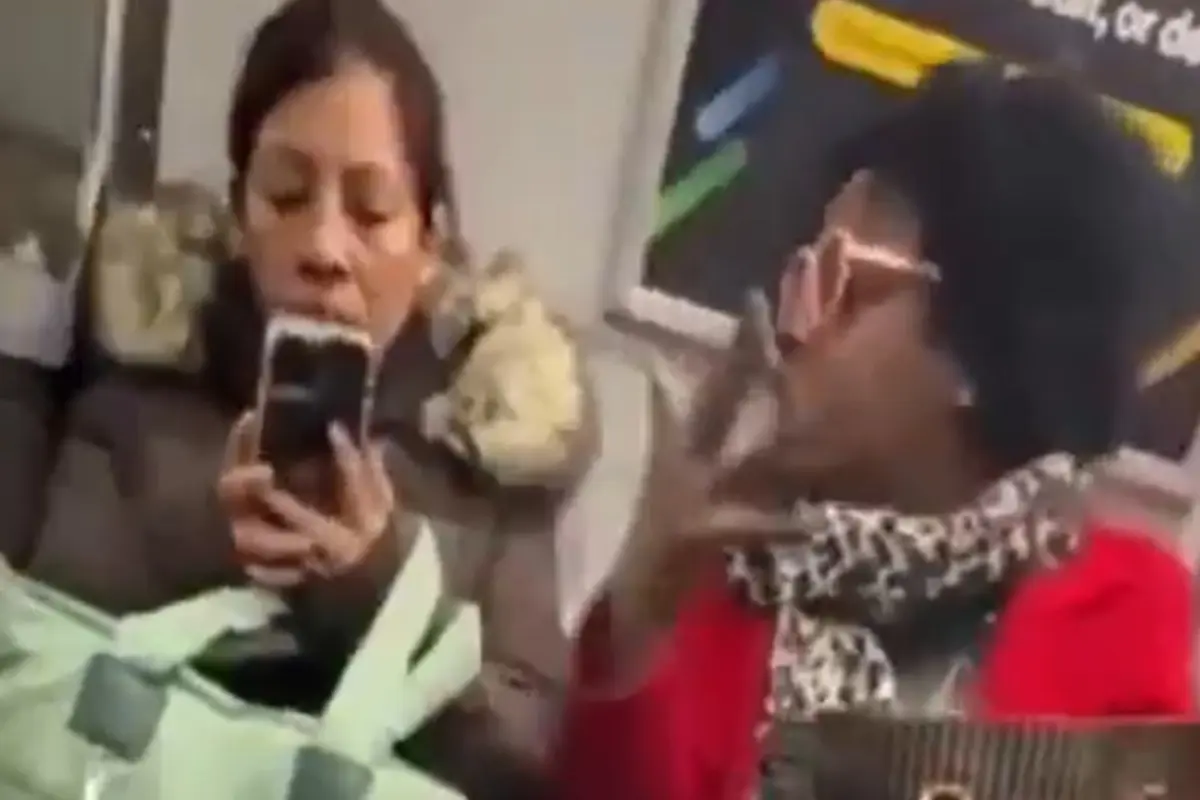  "No mereces ningún respeto perr*": mujer expulsa a hispana del metro de Nueva York 