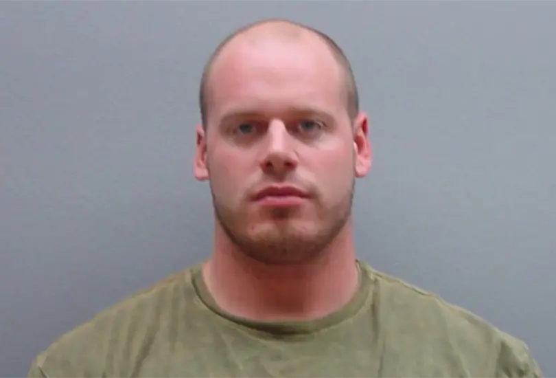 El sujeto participó en unos Juegos Olímpicos. El sujeto participó en unos Juegos Olímpicos.