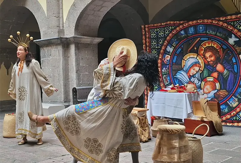 El show que se presentará es la divertida pastorela titulada "Alas vs Cuernos", la cual promete ser una función entretenida apta para todas las edades. El show que se presentará es la divertida pastorela titulada "Alas vs Cuernos", la cual promete ser una función entretenida apta para todas las edades.