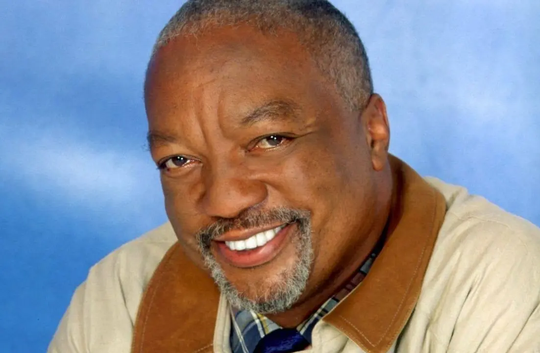 El actor falleció el 7 de marzo de 2004 a los 64 años tras sufrir un infarto.<br>