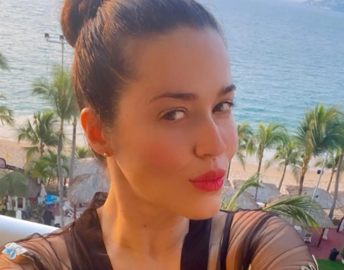 Tras su salida de 'Se Vale', retomó su carrera como actriz en telenovelas como 'Mar de amor' y 'Te doy la vida'.