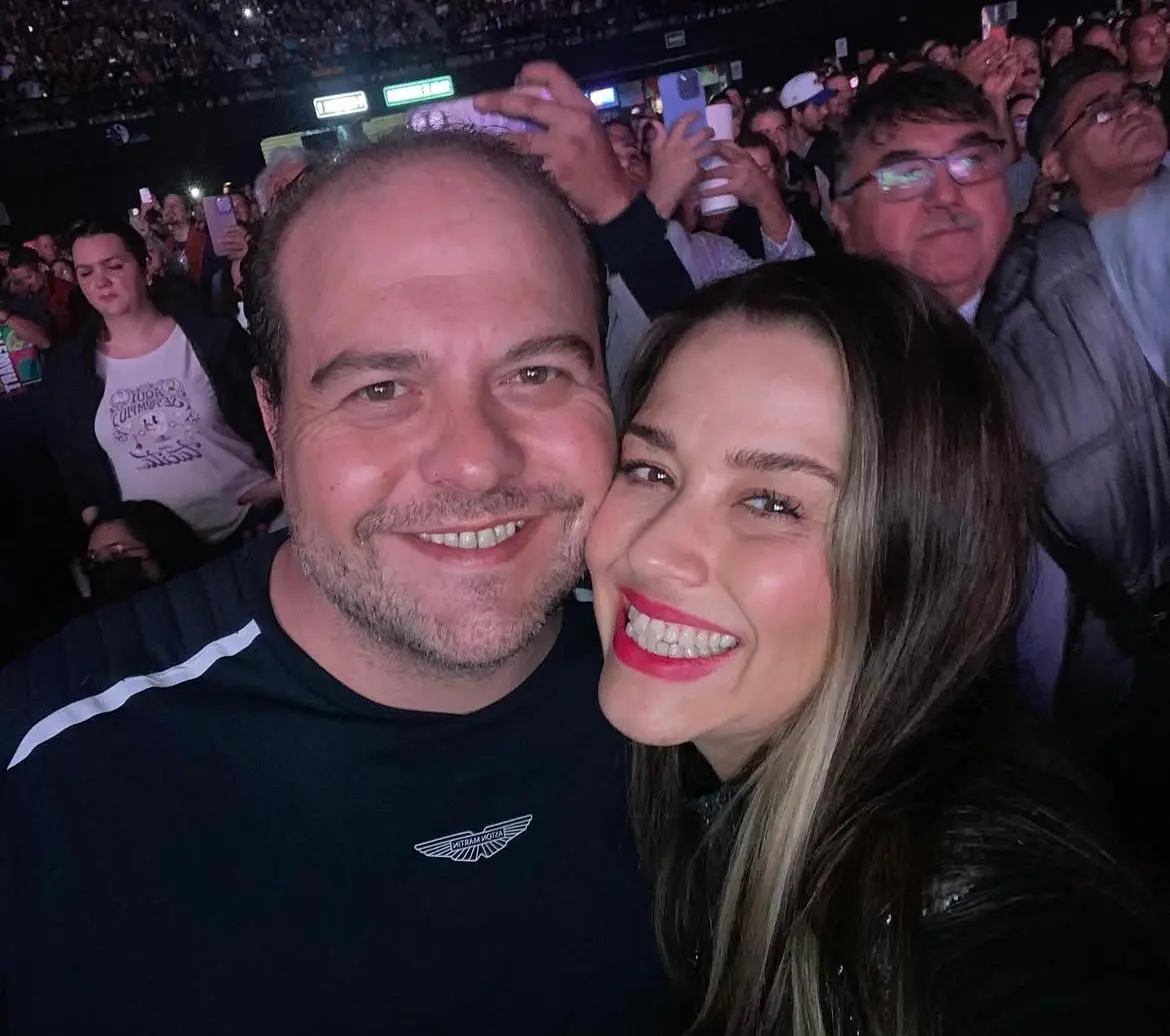 Actualmente tiene 44 años y está comprometida con Marcos Abello Terrazo.