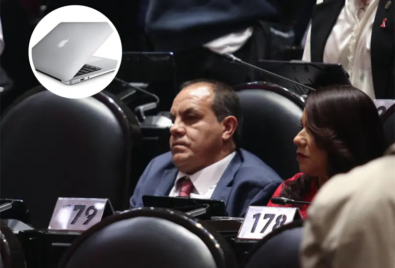 Diputados reciben computadora en cierre de sesiones. Diputados reciben computadora en cierre de sesiones.