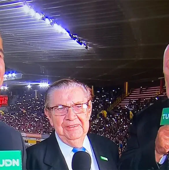 Reportan grave a comentarista de Televisa; El Perro Bermúdez pide oraciones Reportan grave a comentarista de Televisa; El Perro Bermúdez pide oraciones