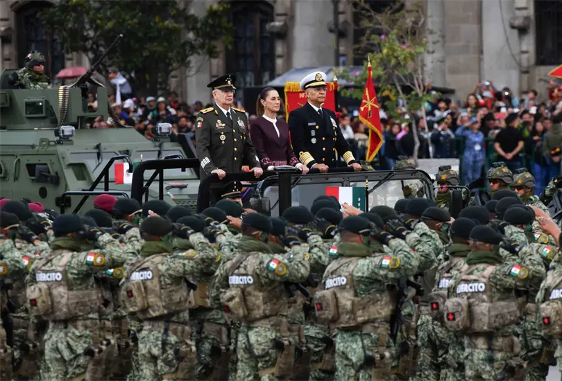 Forbes destaca que Sheinbaum es la mujer que “hizo historia al ser elegida la primera presidenta de México con una victoria aplastante en junio de 2024”. Forbes destaca que Sheinbaum es la mujer que “hizo historia al ser elegida la primera presidenta de México con una victoria aplastante en junio de 2024”.