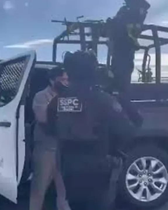 La detención ocurrió poco antes de las 6:00 de la mañana, en la colonia José Guadalupe Rodríguez, según el Registro Nacional de Detenciones. X.