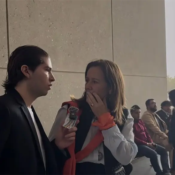 No insultes: Youtuber incomoda a Margarita Zavala con pregunta sobre Calderón y termina expulsado de la Cámara de Diputados No insultes: Youtuber incomoda a Margarita Zavala con pregunta sobre Calderón y termina expulsado de la Cámara de Diputados