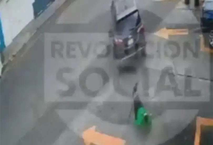 Autoridades investigan a una policía municipal y una influencer por el caso. Autoridades investigan a una policía municipal y una influencer por el caso.