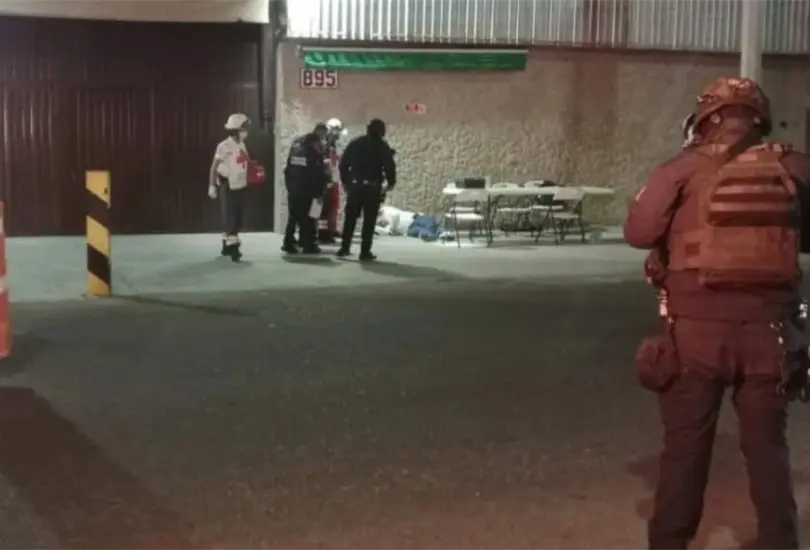 Los agresores huyeron en motocicleta; autoridades de Oaxaca ya investigan el homicidio y no hay detenidos. Los agresores huyeron en motocicleta; autoridades de Oaxaca ya investigan el homicidio y no hay detenidos.