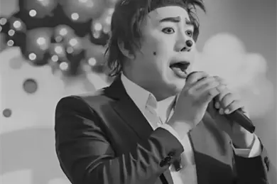 Asesinan a balazos al payaso Tuki Tuki en una emboscada durante show infantil Asesinan a balazos al payaso Tuki Tuki en una emboscada durante show infantil