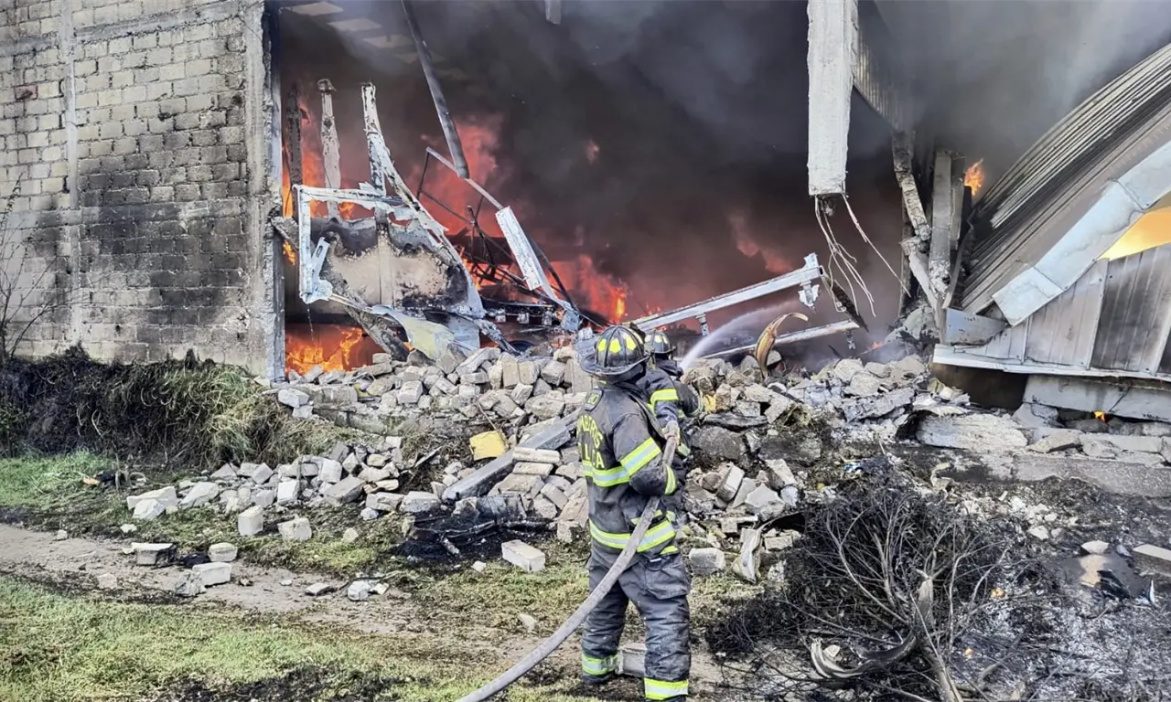  "Nos estamos desplomando": revelan últimos audios del piloto de la avioneta que se desplomó en Toluca 