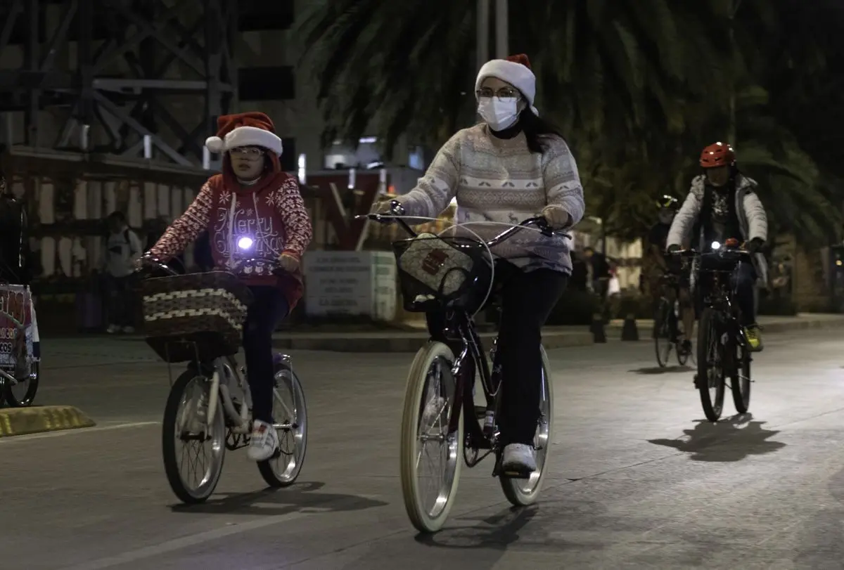 Este evento se ha vuelto popular porque ofrece una forma diferente de vivir la temporada decembrina. Cuartoscuro.