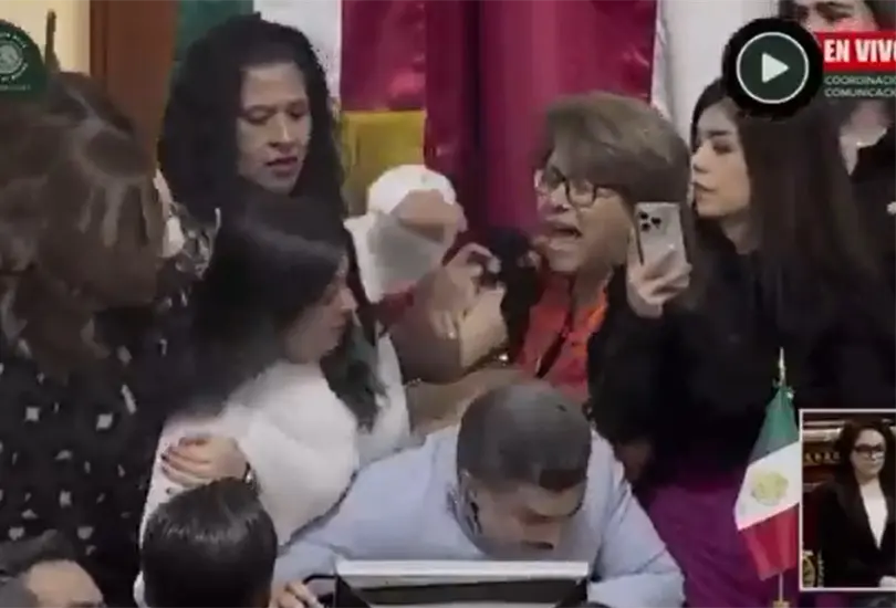 Ellas son las diputadas del PAN y Morena que se agarraron de las greñas en el Congreso Ellas son las diputadas del PAN y Morena que se agarraron de las greñas en el Congreso