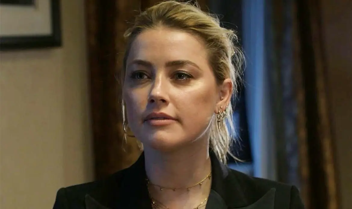 Heard contrademandó, pero perdió el juicio y fue condenada a pagarle 15 millones de dólares a Depp, aunque la jueza Penney Azcarate redujo la cifra a 10.35 millones.