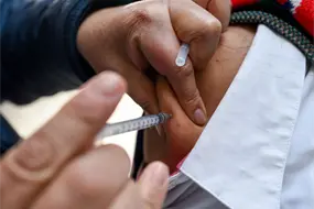 S&uacute;per gripe: &iquest;Qu&eacute; vacuna debes aplicarte para protegerte contra la influenza H3N2?