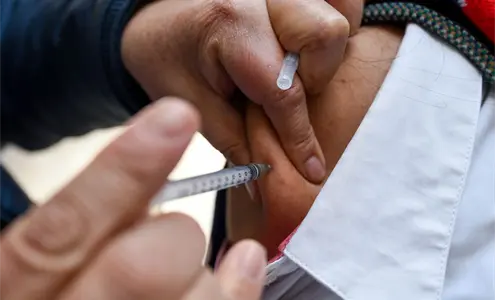 Súper gripe: ¿Qué vacuna debes aplicarte para protegerte contra la influenza H3N2? Súper gripe: ¿Qué vacuna debes aplicarte para protegerte contra la influenza H3N2?