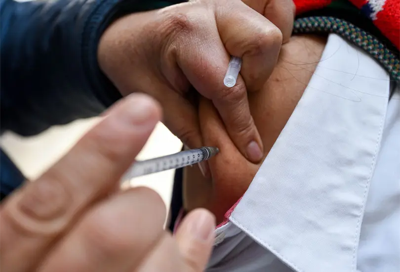 La Secretar&iacute;a de Salud ha insistido en que ciertos grupos deben priorizar la vacunaci&oacute;n, ya que concentran el mayor riesgo de complicaciones.