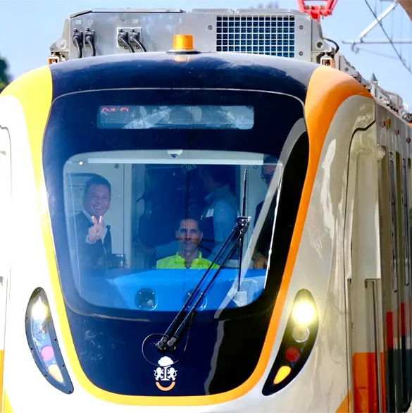 Línea 4 del Tren Ligero: Pablo Lemus destaca el proyecto ideado por Enrique Alfaro Línea 4 del Tren Ligero: Pablo Lemus destaca el proyecto ideado por Enrique Alfaro