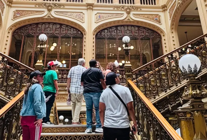 La propuesta combina arquitectura hist&oacute;rica, voces infantiles y un repertorio cl&aacute;sico que acompa&ntilde;a el cierre del a&ntilde;o con un ambiente lleno de nostalgia y celebraci&oacute;n.