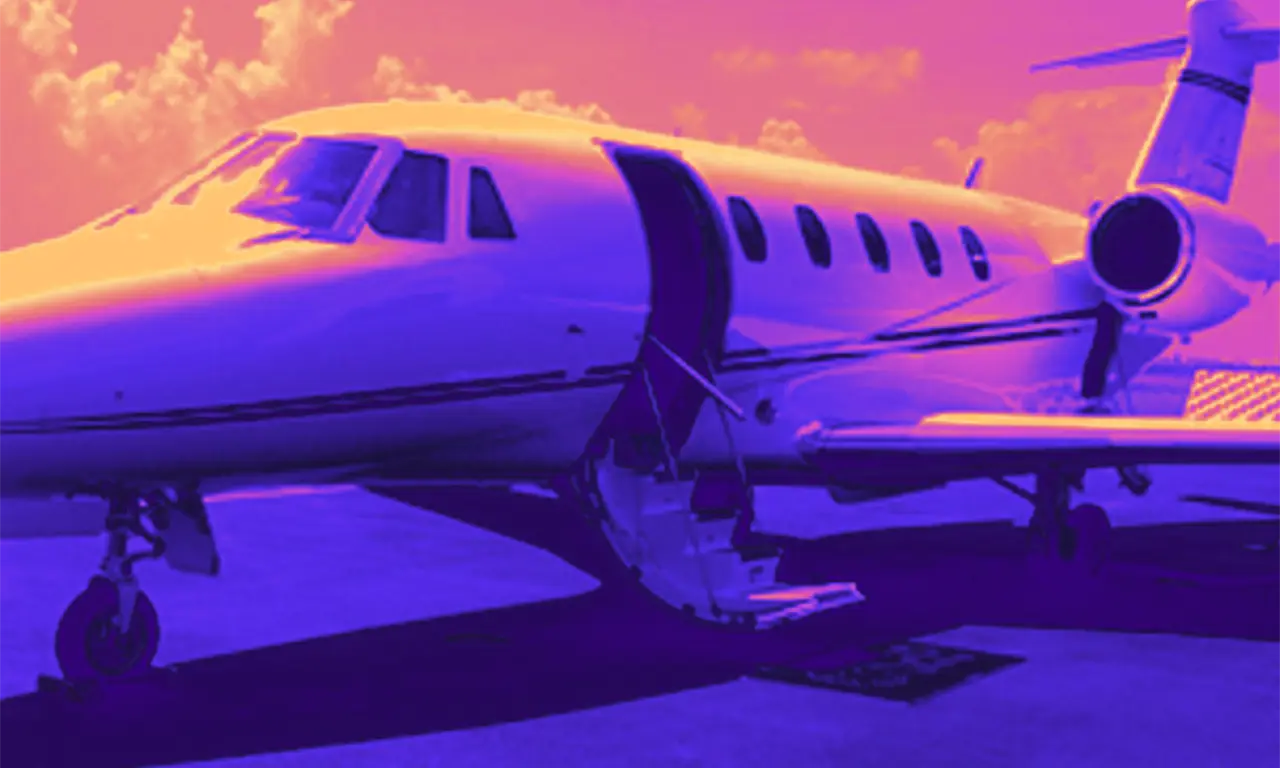  El accidente aéreo ocurrido en las inmediaciones del Aeropuerto Internacional de Toluca dejó diez personas muertas, entre ellas tres menores de edad, y abrió una serie de interrogantes.
 