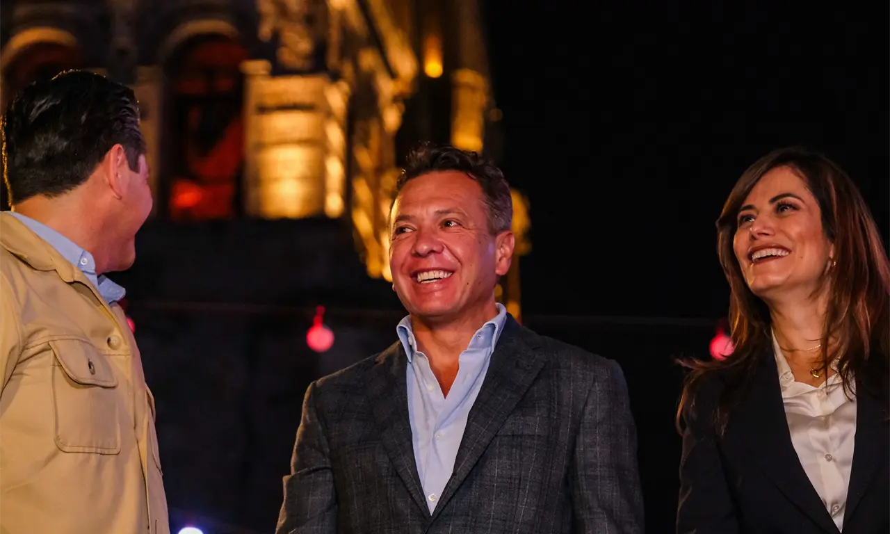  Con la apertura de la pista de hielo y la rueda de la fortuna, el gobernador de Jalisco encabezó el arranque del Festival Ilusionante 2025 