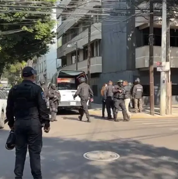 Balacera, detenidos y un policía herido: así fue el operativo en la Cuauhtémoc contra extorsionadores Balacera, detenidos y un policía herido: así fue el operativo en la Cuauhtémoc contra extorsionadores