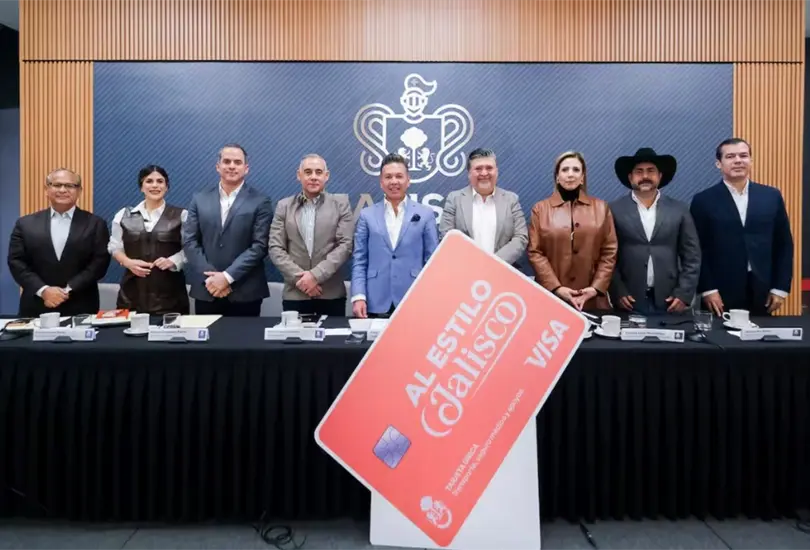El Gobierno de Jalisco prevé que 1.5 millones de personas tramiten la Tarjeta Única en su primera etapa. El Gobierno de Jalisco prevé que 1.5 millones de personas tramiten la Tarjeta Única en su primera etapa.