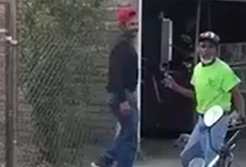 Golpean a abuelito en situaci&oacute;n de calle para grabarlo y subirlo a redes en Aguascalientes