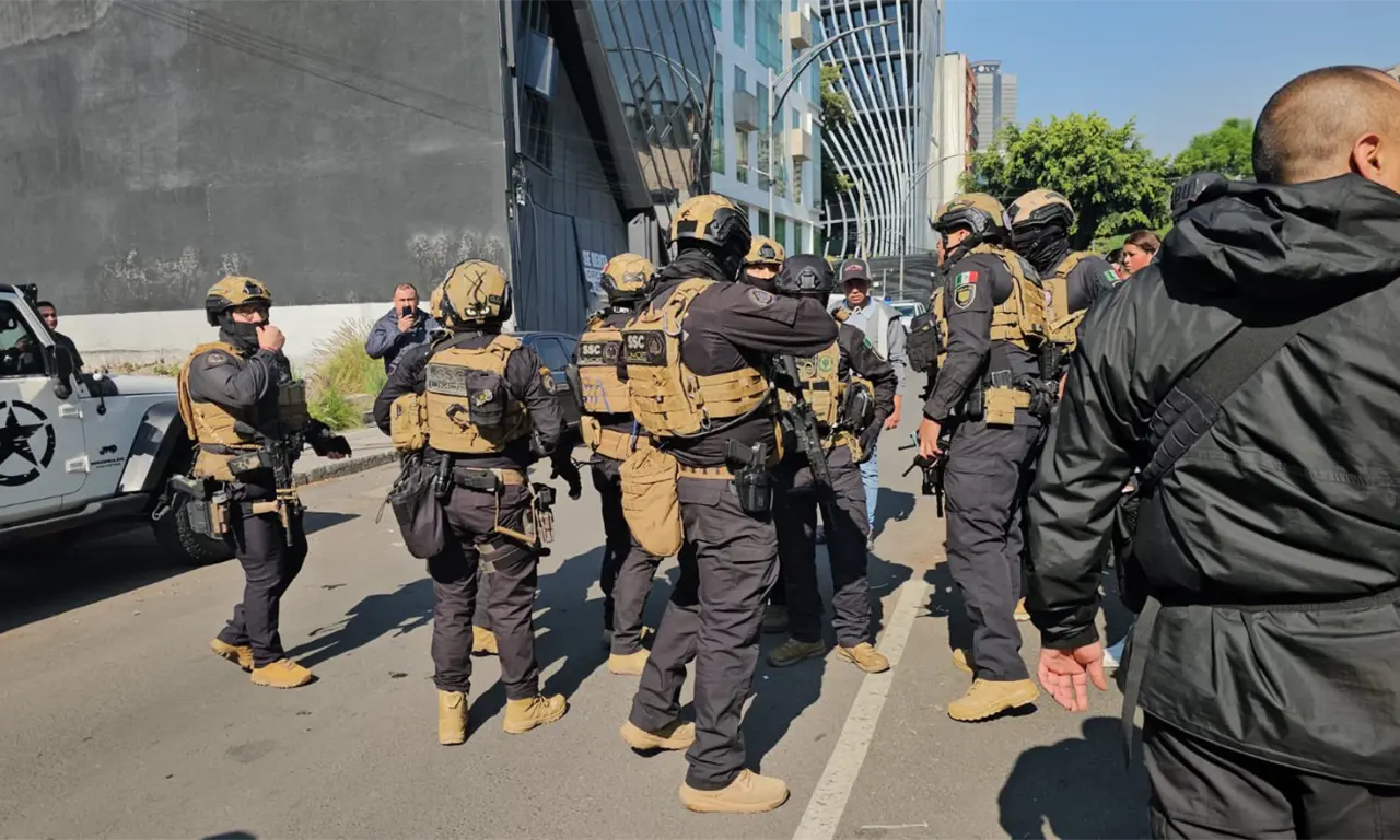  La llamada que desató un operativo y una balacera contra extorsionadores en la Cuauhtémoc 