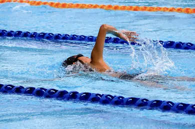 Tragedia en gimnasio Sports World CDMX: mujer muere tras desvanecerse en clase de nataci&oacute;n