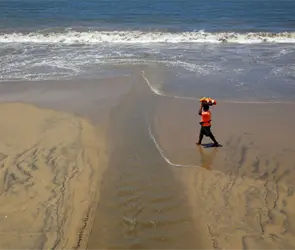 Estas son las seis playas contaminadas con heces fecales en las que no debes nadar en estas vacaciones de invierno