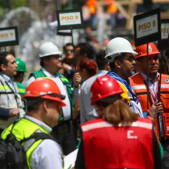 &iquest;Te toca trabajar el 1 de enero? Esto es lo que deben pagarte por ser d&iacute;a oficial 