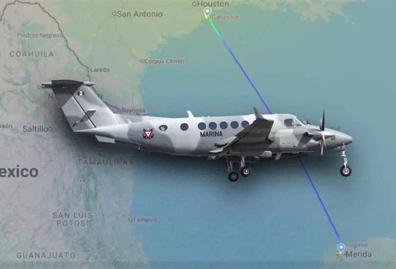 La aeronave King Air ANX 1209 de la Marina se estrelló en Galveston mientras realizaba un traslado médico, dejando cinco muertos. La aeronave King Air ANX 1209 de la Marina se estrelló en Galveston mientras realizaba un traslado médico, dejando cinco muertos.