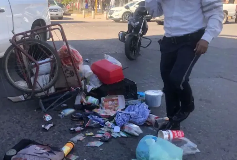 Atropellan a familia de escasos recursos en Los Mochis y destruyen sus regalos navide&ntilde;os