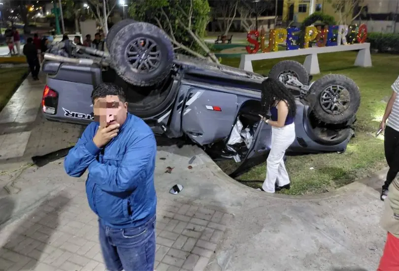 Joven graba el choque que le cost&oacute; la vida tras viajar a 158 km/h