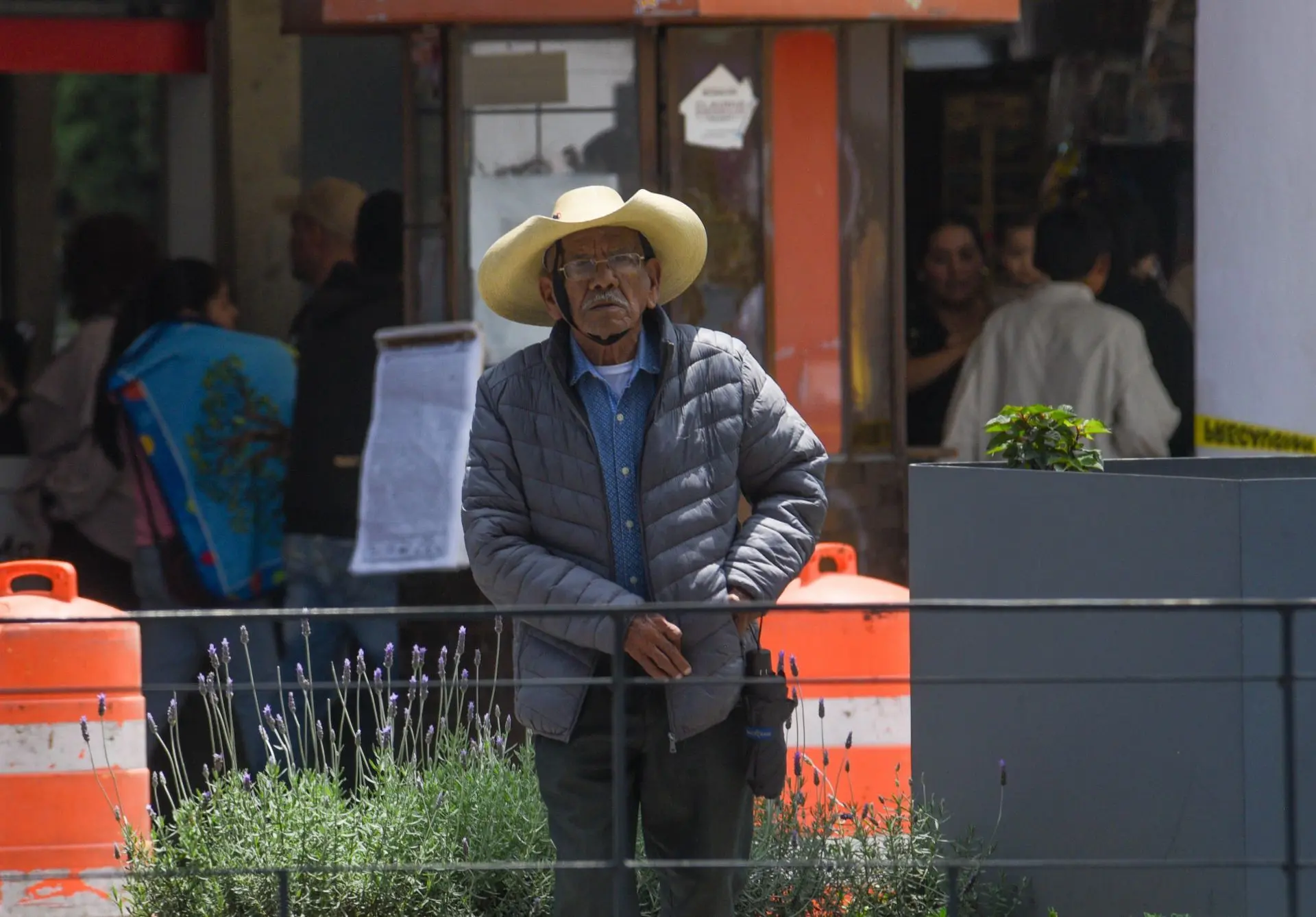 De acuerdo con la información oficial, es indispensable tener 60 años cumplidos o más al momento de realizar la solicitud. Archivo.