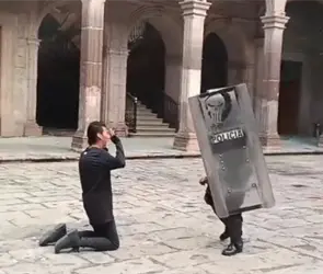 Liberan a Ra&uacute;l Meza, joven que protest&oacute; por el asesinato de Carlos Manzo en Michoac&aacute;n