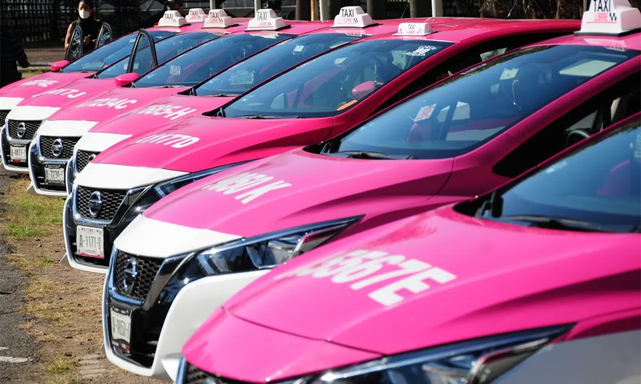  Así operan los taxistas que inflan cobros con terminal bancaria 