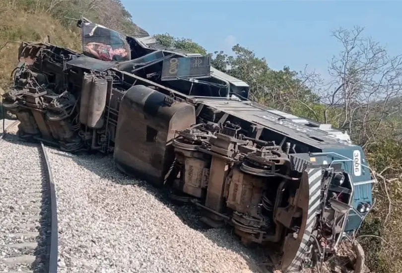 Se dio a conocer que 13 personas murieron.