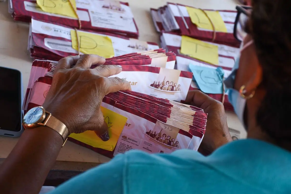 El incremento salarial anunciado para el próximo año contempla un ajuste del 13 por ciento al salario mínimo general. Cuartoscuro.